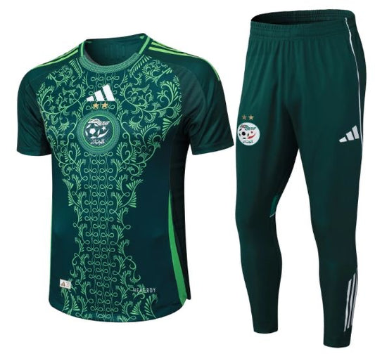 Survêtement Extérieur Algérie 2025 🇩🇿 – Ensemble Maillot + Pantalon