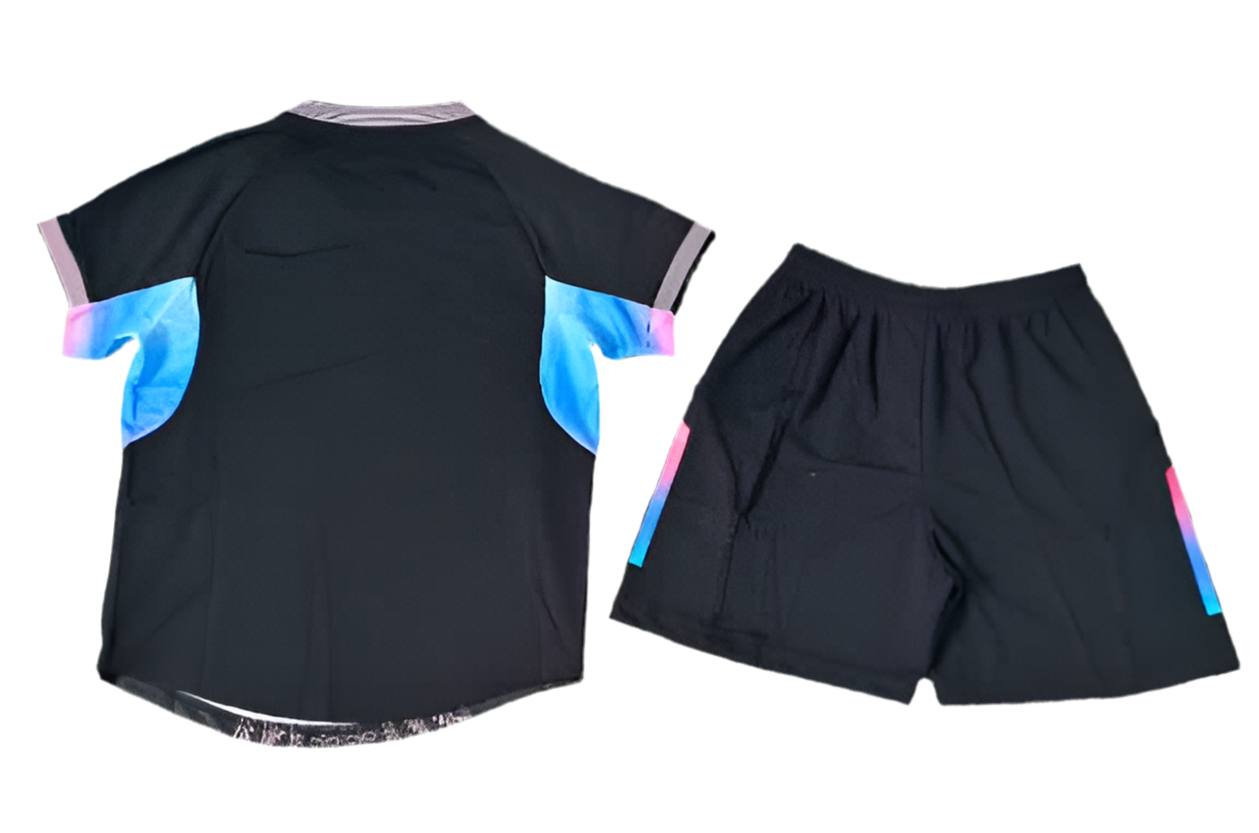 Ensemble Algérie Enfant 🇩🇿 – Maillot + Short 2025 | Confort, Style & Personnalisation Nom & Numéro