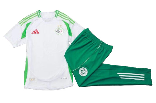 Survêtement Domicile Algérie 2025 🇩🇿 – Ensemble Maillot + Pantalon | Tenue des Fennecs