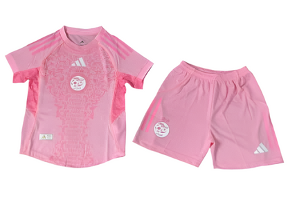 Ensemble Algérie Enfant 🇩🇿 – Maillot + Short 2025 | Confort, Style & Personnalisation Nom & Numéro