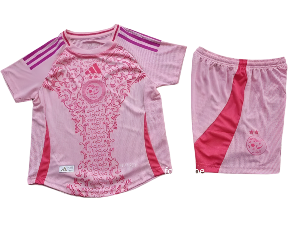 Ensemble Enfant Algérie Rose 24/25 🇩🇿 – Maillot + Short | Édition Spéciale