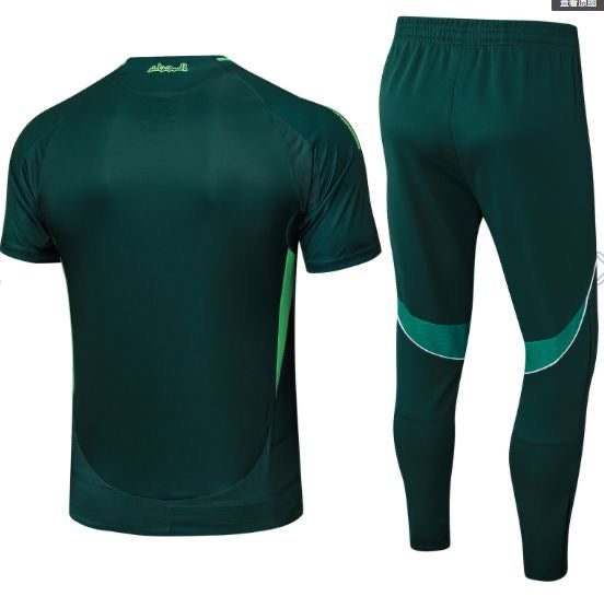 Survêtement Extérieur Algérie 2025 🇩🇿 – Ensemble Maillot + Pantalon